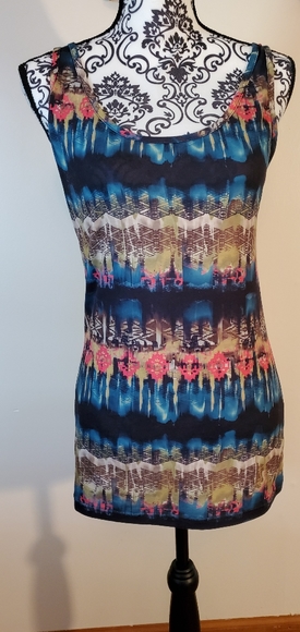 BKE Tops - BKE Woman's Tank Top EUC